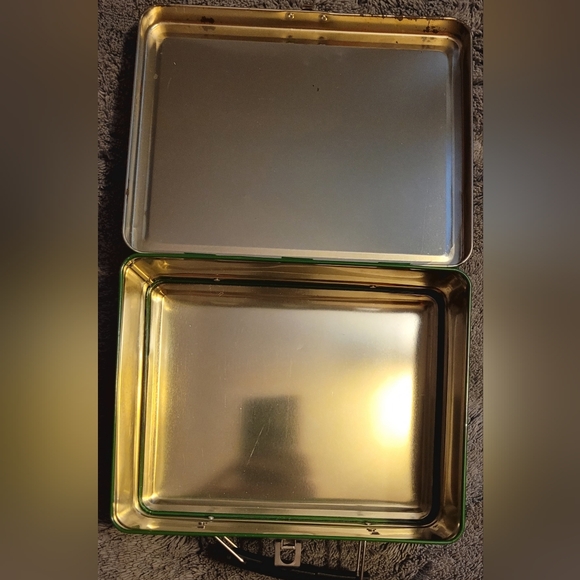 John Deere Licensed Product Lunch Box Tin "Suppertime" - Picture 6 of 6